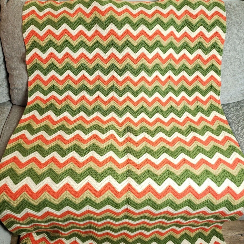 Vintage CHEVRON STRIPED Orange GREEN FALL Afghan Throw Blanket 44 x 71 HUGE